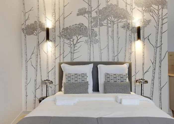 Refined Air-conditioned In Appartement Neuilly-sur-Seine